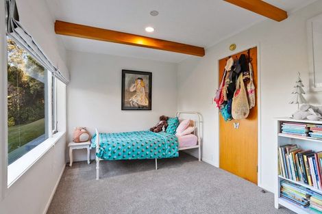 Photo of property in 867 West Coast Road, Oratia, Auckland, 0604