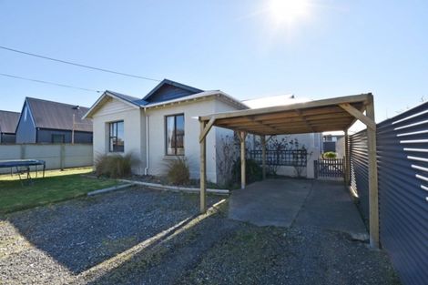 Photo of property in 16 Charles Street, Grasmere, Invercargill, 9810