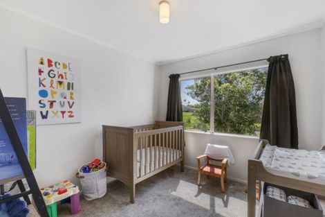 Photo of property in 2/7 Kopu Place, Clendon Park, Auckland, 2103