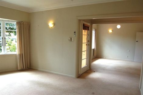 Photo of property in 216 Saint Leonards Avenue, Saint Leonards, Hastings, 4120