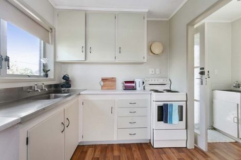 Photo of property in 1/6 Ray Small Drive, Papakura, 2110