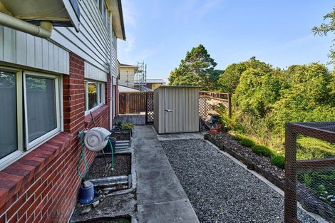 Photo of property in 17 Rembrandt Avenue, Tawa, Wellington, 5028