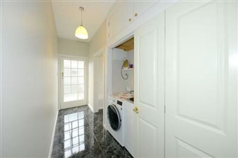 Photo of property in 112 Memorial Avenue, Burnside, Christchurch, 8053