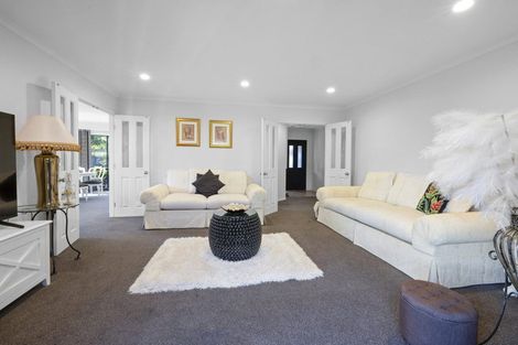 Photo of property in 10a Long Place, Frankleigh Park, New Plymouth, 4310