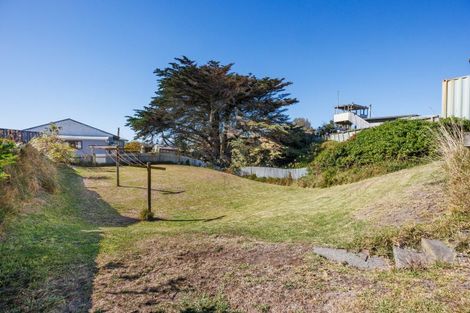 Photo of property in 13 Nelson Street, Foxton Beach, Foxton, 4815