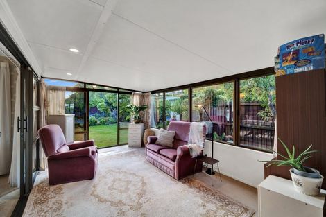 Photo of property in 287 Avonhead Road, Avonhead, Christchurch, 8042