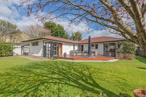 Photo of property in 18 Truscott Grove, Awapuni, Palmerston North, 4412