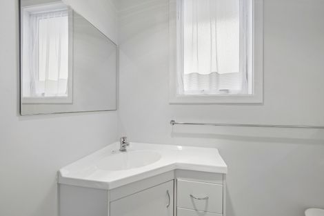 Photo of property in 16 Myrtle Grove, Putaruru, 3411