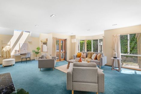 Photo of property in 11 Brockhall Lane, Avonhead, Christchurch, 8042