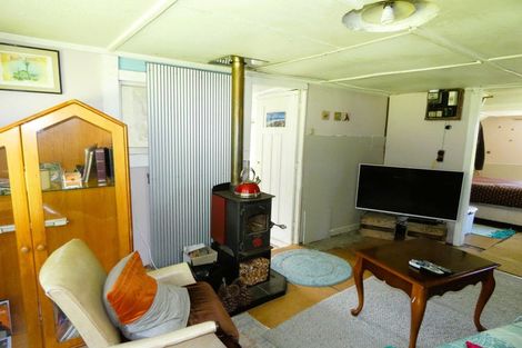 Photo of property in 72 Snodgrass Road, Westport, 7892