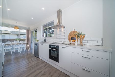 Photo of property in 22 Lockhart Avenue, Milson, Palmerston North, 4414