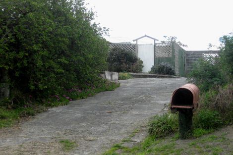 Photo of property in 3 Kent Avenue, Waitarere Beach, Levin, 5510