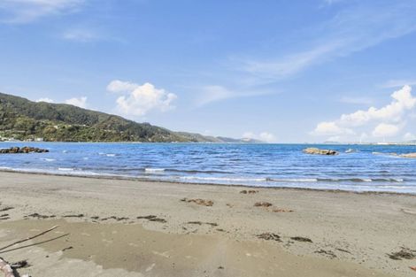 Photo of property in 1a Howard Road, Point Howard, Lower Hutt, 5013