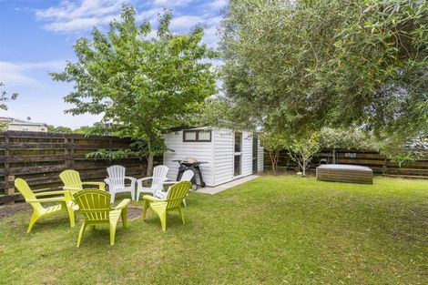 Photo of property in 218 Patuwai Drive, Whangamata, 3620