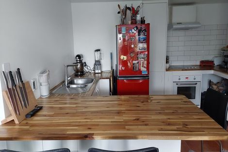 Photo of property in 29 Kingston Heights Road, Kingston, Wellington, 6021