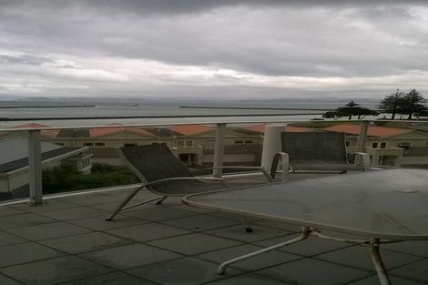 Photo of property in Bay View, 15/90 Customhouse Street, Gisborne, 4010