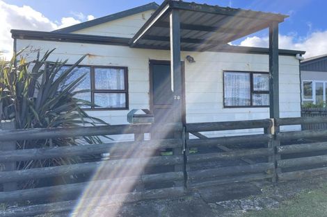 Photo of property in 28 Seafront Road, Castlecliff, Whanganui, 4501