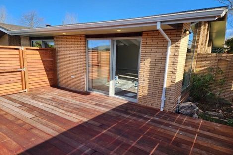 Photo of property in 1/1 Guinness Crescent, Ilam, Christchurch, 8041