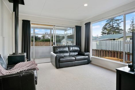 Photo of property in 7a Carlyle Street, Leamington, Cambridge, 3432