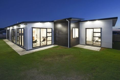 Photo of property in 4 Waitihi Way, Rototuna North, Hamilton, 3210