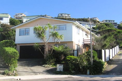 Photo of property in 5 Malaghan Grove, Johnsonville, Wellington, 6037