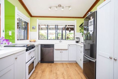 Photo of property in 72 Township Road, Kumeroa, Woodville, 4997