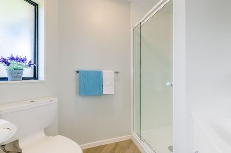 Photo of property in 16 Beachwater Grove, Paraparaumu Beach, Paraparaumu, 5032