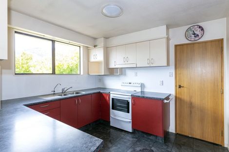 Photo of property in 14 Saint Cuthbert Place, Omarama, 9412