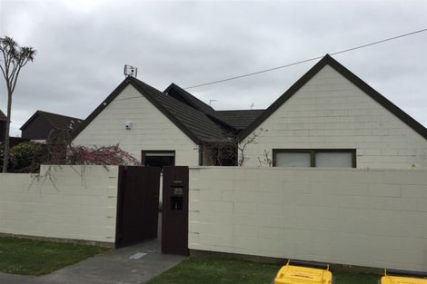 Photo of property in 6/72 Abberley Crescent, St Albans, Christchurch, 8014