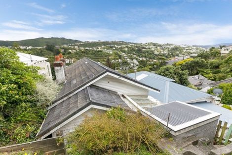 Photo of property in 23 Harland Street, Brooklyn, Wellington, 6021