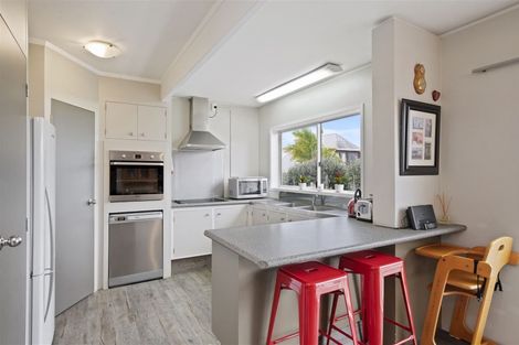 Photo of property in 6 Park Estate Road, Rosehill, Papakura, 2113