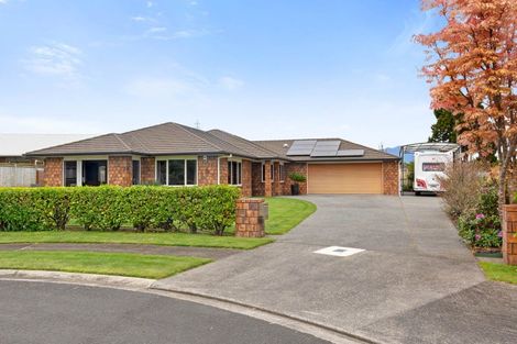 Photo of property in 8 Margaret Alice Close, Whalers Gate, New Plymouth, 4310