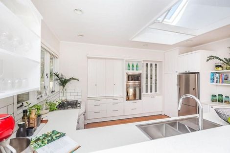 Photo of property in 45 Delhi Crescent, Khandallah, Wellington, 6035