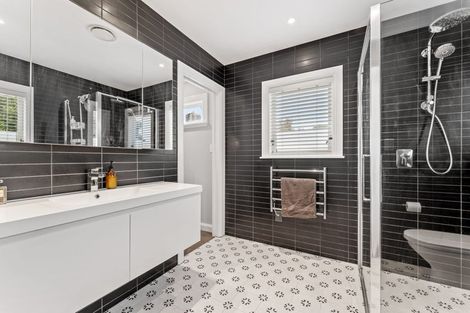 Photo of property in 36 Glengarry Avenue, Manly, Whangaparaoa, 0930