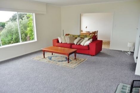 Photo of property in 16 Seaview Road, Cable Bay, 0420