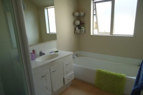 Photo of property in 80c Brockworth Place, Riccarton, Christchurch, 8011