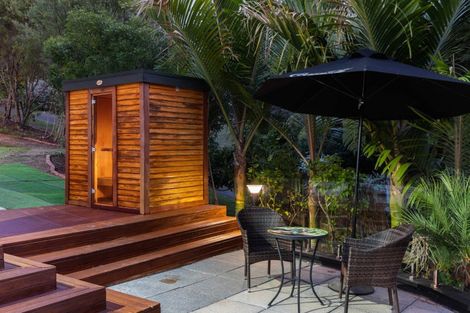 Photo of property in 5 Oakford Park Crescent, Greenhithe, Auckland, 0632