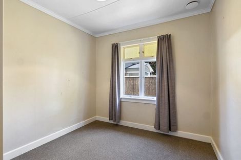Photo of property in 105 Fulford Street, New Plymouth, 4310