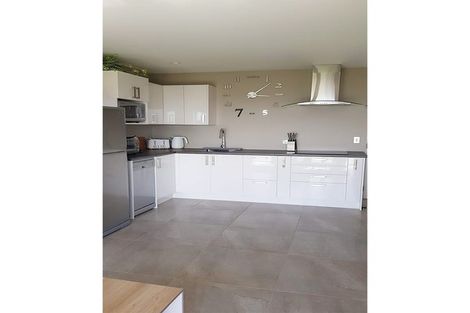 Photo of property in 30 Harry Ell Drive, Cashmere, Christchurch, 8022