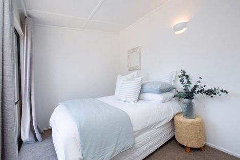 Photo of property in 24 Wellwood Terrace, Te Awanga, 4102