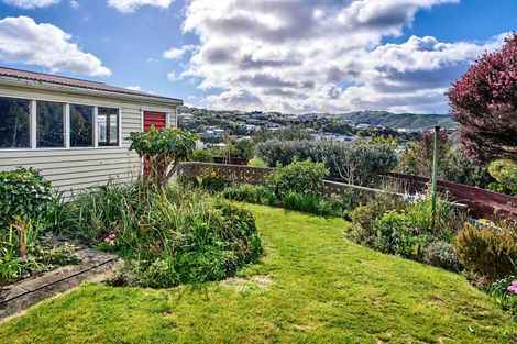 Photo of property in 10 Walker Avenue, Paremata, Porirua, 5026
