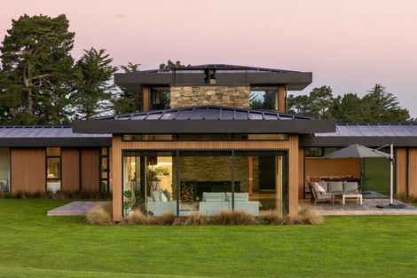 Photo of property in 140 Mill Road, Oxford, 7430