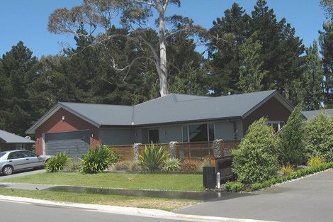 Photo of property in 7 Mataroa Place, Parklands, Christchurch, 8083