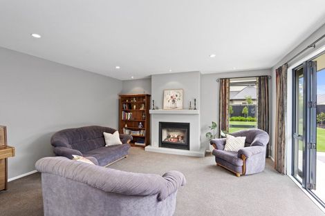 Photo of property in 9 Napoleon Close, Harewood, Christchurch, 8051
