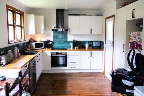 Photo of property in 3 Sunny Grove, Wainuiomata, Lower Hutt, 5014