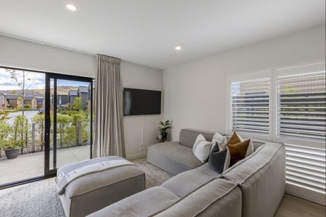 Photo of property in 29 Mulholland Drive, Jacks Point, 9371