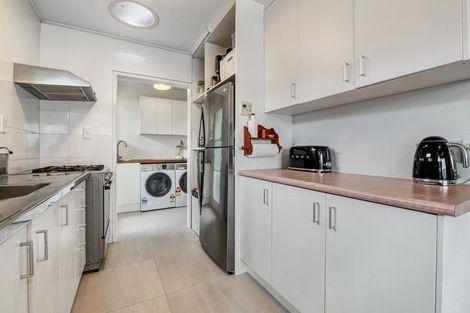 Photo of property in 71b Red Beach Road, Red Beach, 0932