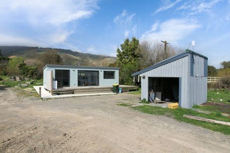Photo of property in 139 South Manakau Road, Manakau, Otaki, 5583