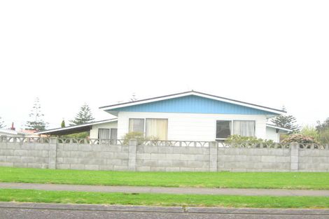 Photo of property in 84 Grey Street, Waitara, 4320