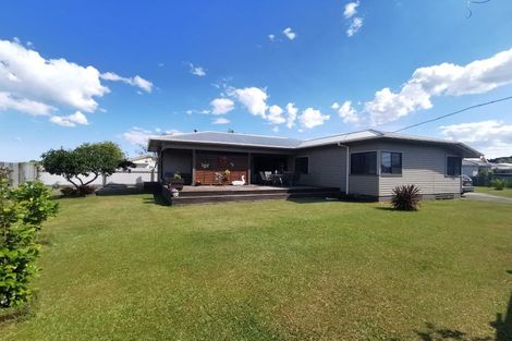 Photo of property in 1 Jellicoe Avenue, Wairoa, 4108